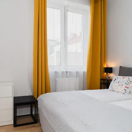 Totu Black&white Centrum *