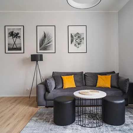 Totu Black&white Centrum Gdynia