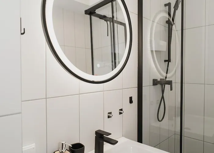 Totu Black&white Centrum