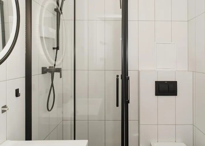 Totu Black&white Centrum